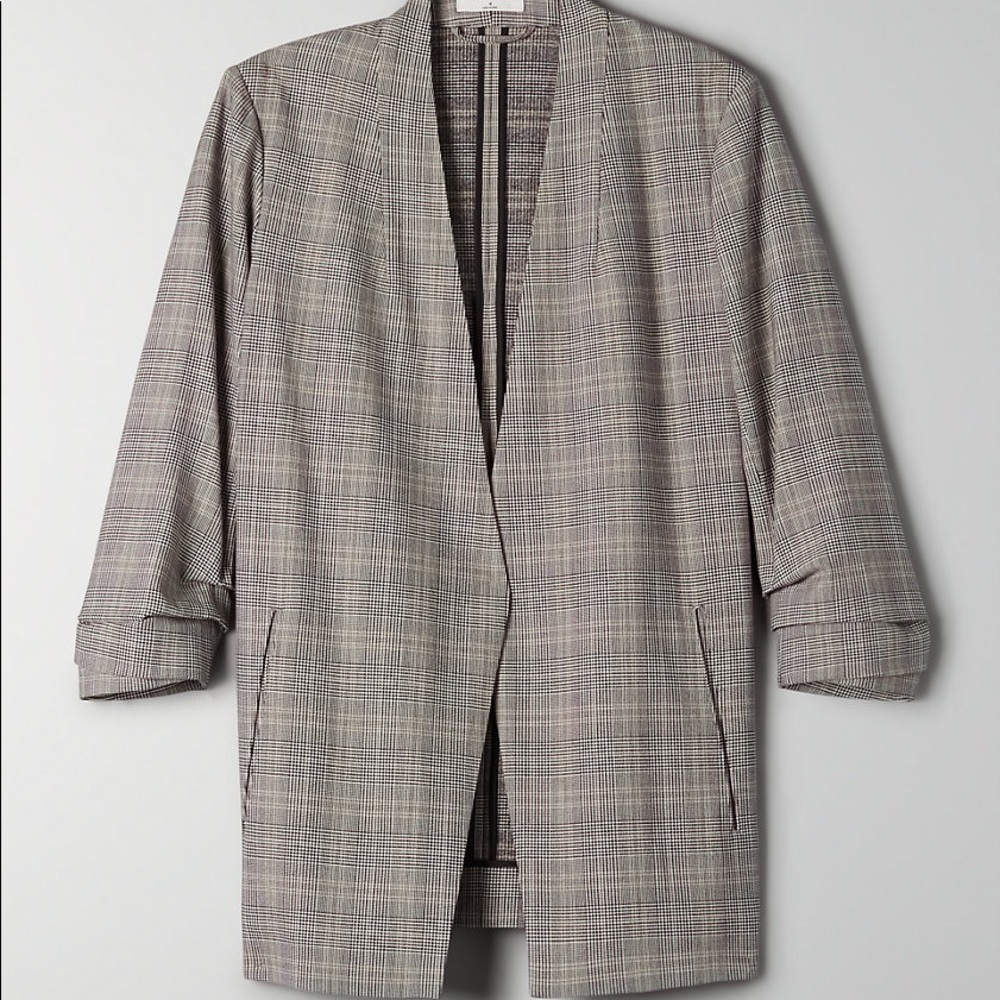 Aritzia babaton blazer